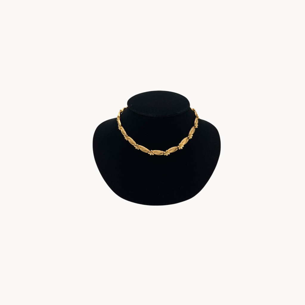 Crown Trifari Signed Gold Ribbon Flower Choker Necklace