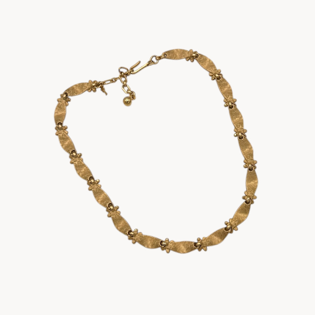 Crown Trifari Signed Gold Ribbon Flower Choker Necklace