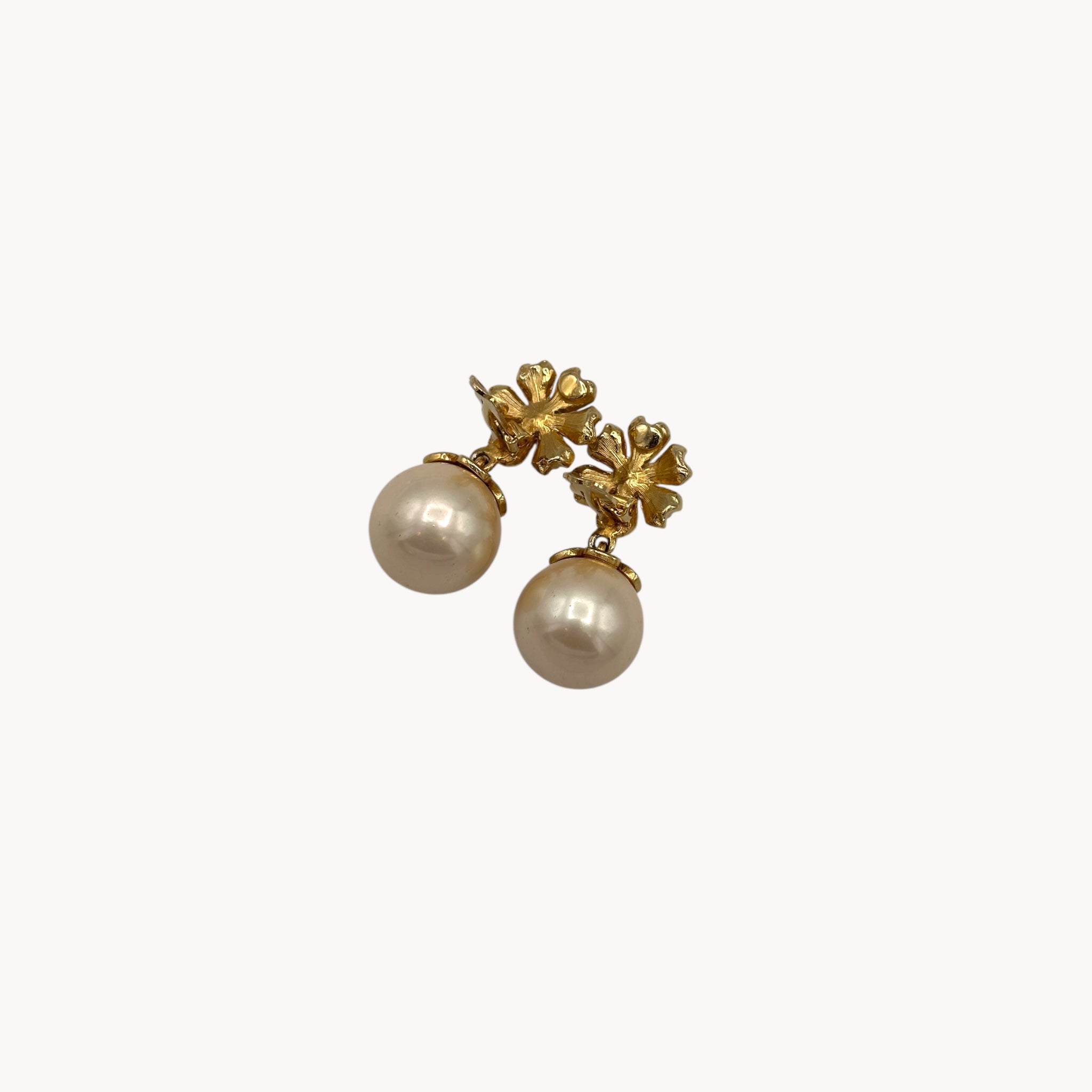 Clips open Vintage unmarked clip-on earrings with crystal floral tops and faux pearl drops, 1990s bridal jewelry.