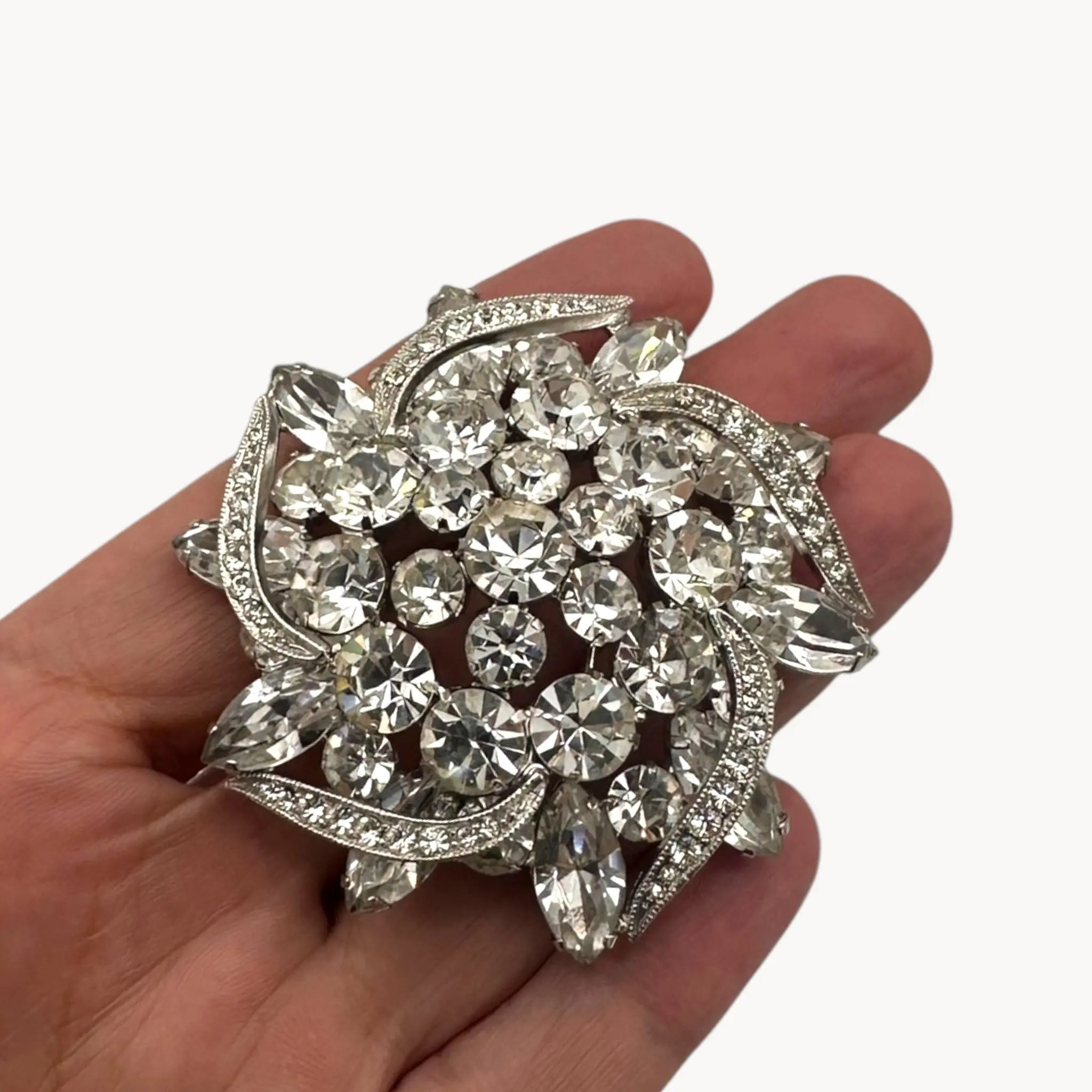 Size view of brooch of brooch of Weiss rhinestone brooch and earring set with vintage floral design